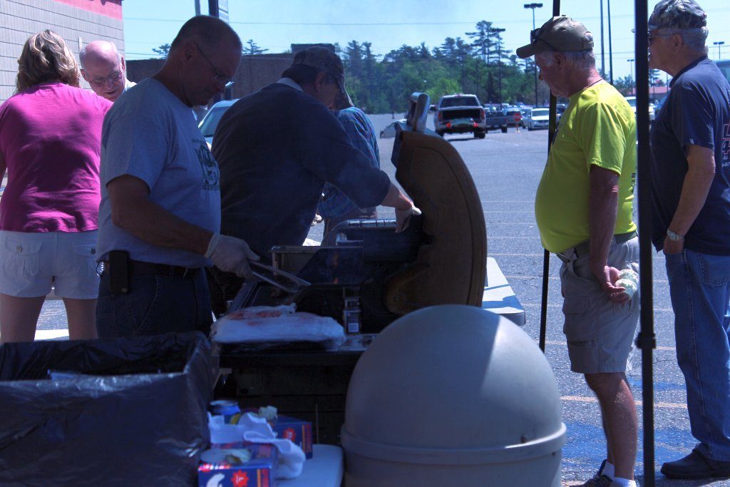steaks to benefit Beacon House
