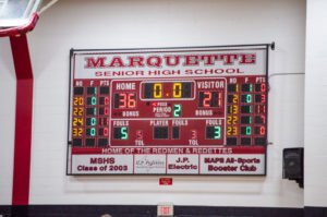 Marquette Redmen vs Ishpeming Hematites halftime scoreboard