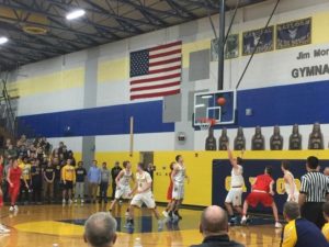 Marquette attacking the Blue Devils' basket