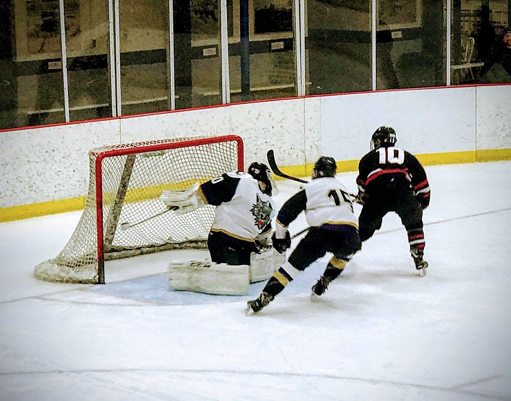 Tanner Phillips with the goal!