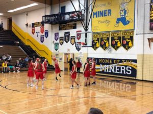 Your Marquette Redettes Varsity Basketball team!
