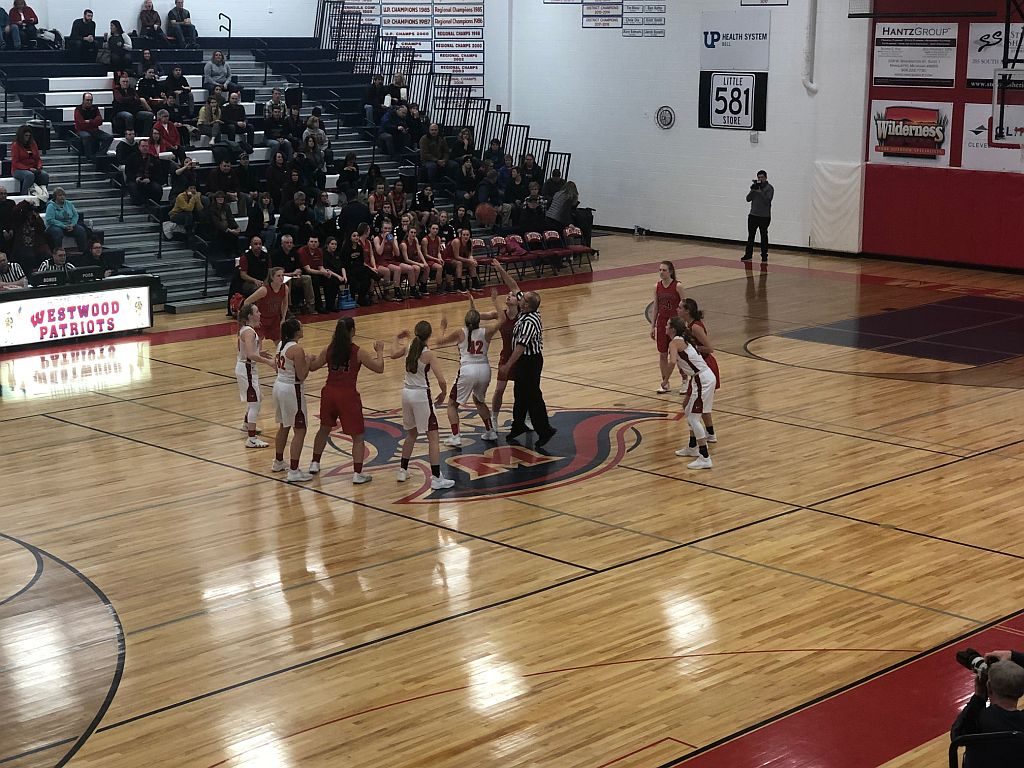 The Redettes go for the jump ball!