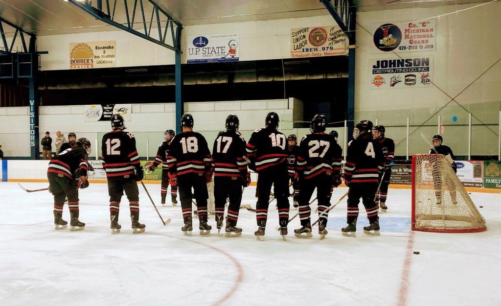 Marquette Redmen vs Escanaba Eskymos