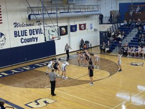 Marquette Redmen Basketball Defeat Sault Ste. Marie in Overtime 64-62
