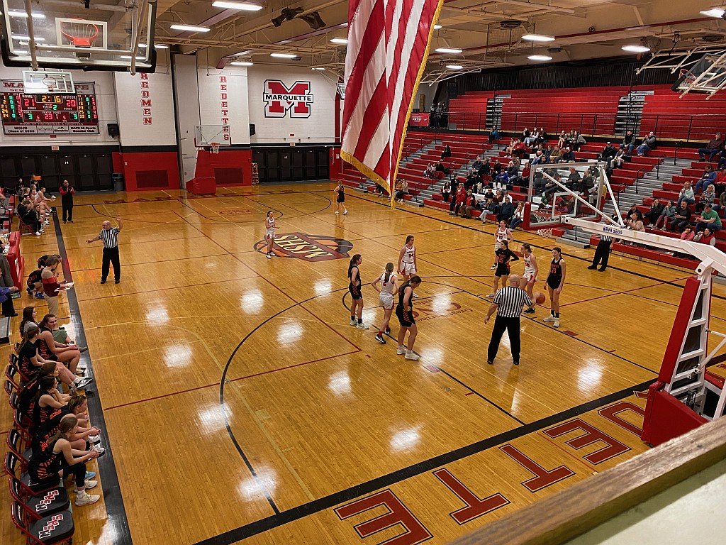 A Redette gets ready to shoot a free throw
