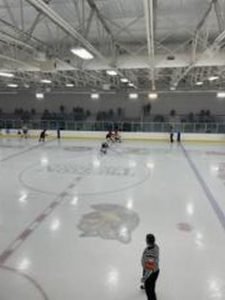 Marquette Redmen Hockey Outscores University of Detroit-Jesuit With 4-1 win
