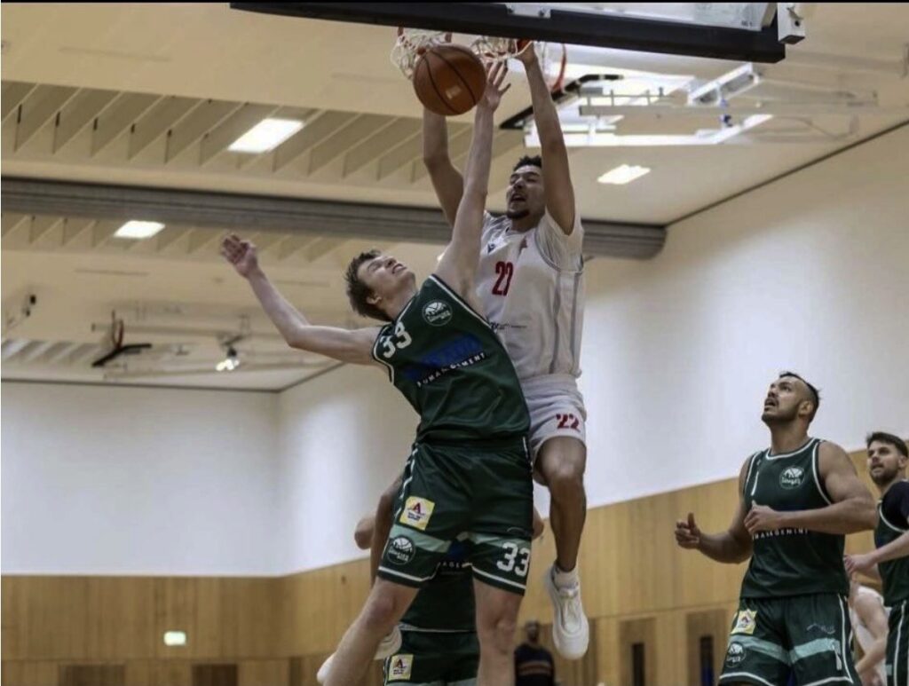 Darius Yohe Dunk